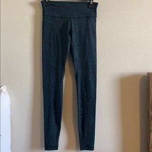 Full length lululemon leggings size 6